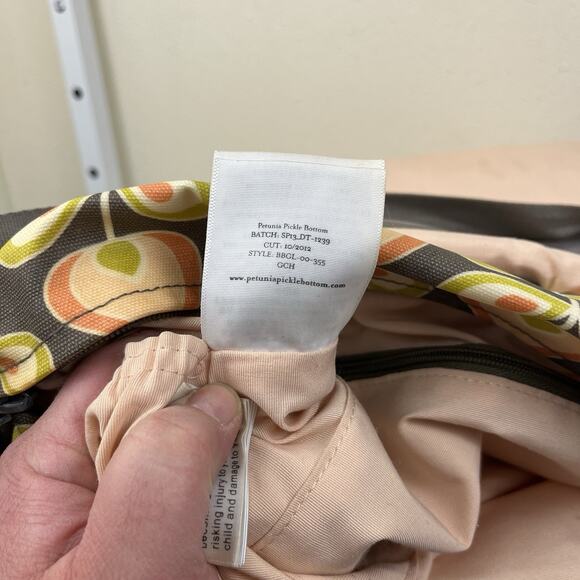 Petunia Pickle Bottom Boxy Backpack Diaper Bag Oslo in Bloom Boho Floral Retro - Picture 11 of 11